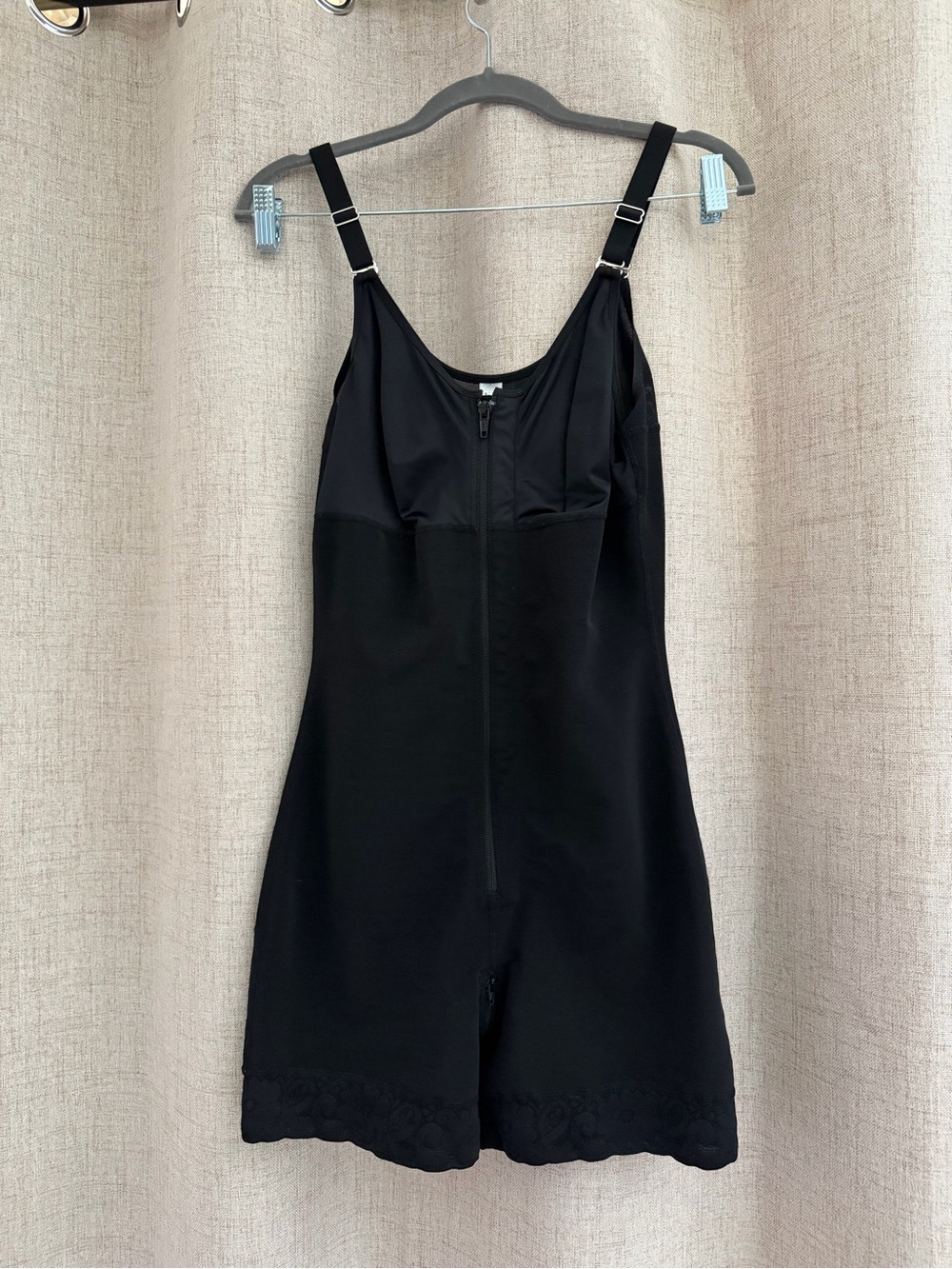 Women’s Full-Zip Thigh-Length Shapewear Bodysuit in Black
